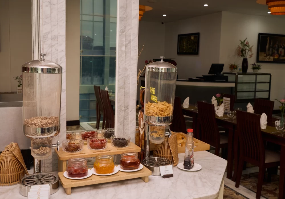 Phnom Penh Katari Hotel Dining Restaurant15
