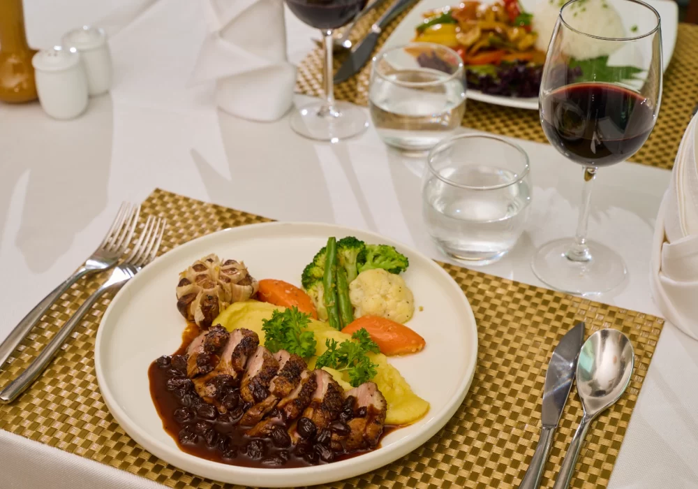 Phnom Penh Katari Hotel Dining Restaurant16 4