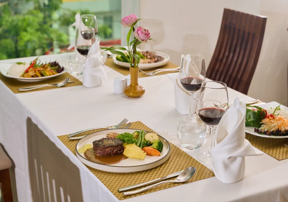 Phnom Penh Katari Hotel Dining Restaurant16 6